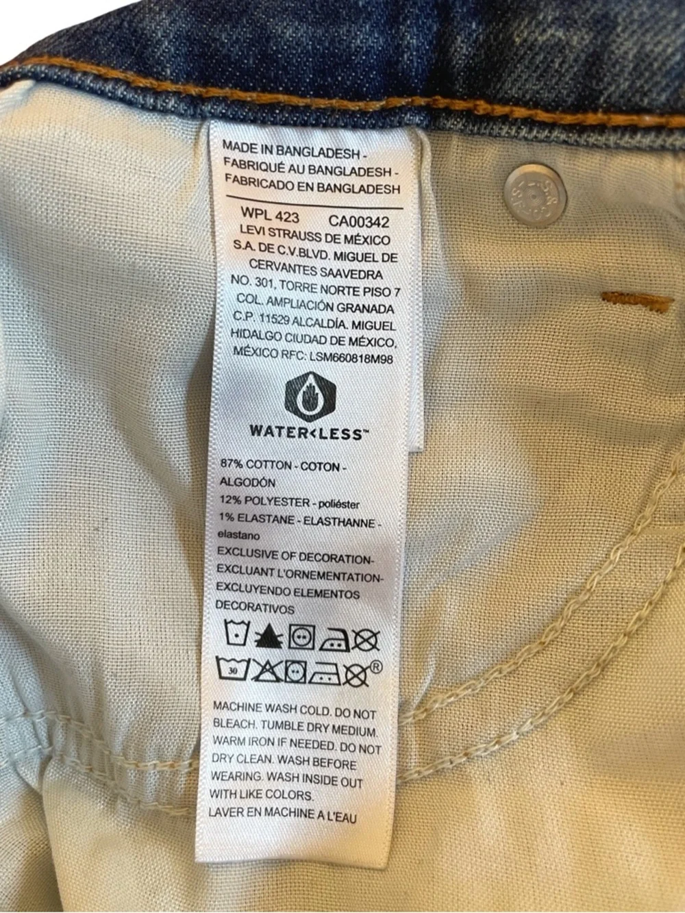 Signature by Levi Strauss Heritage High-Rise Bermuda Denim Jean Shorts - Size 12 - Picture 5 of 7